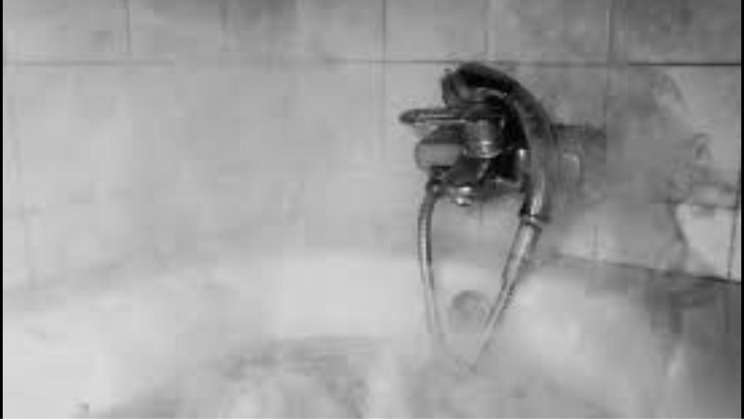 Condenado a prisión por introducir a una niña de 4 años en una bañera con agua hirviendo