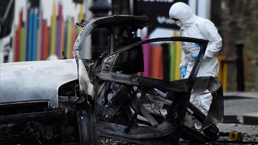 Explota un coche bomba en Irlanda del Norte