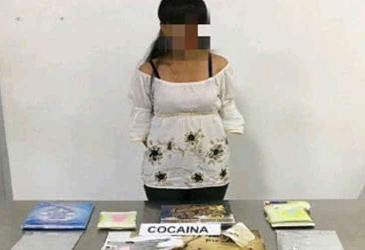 Profesora detenida con libros infantiles llenos de cocaína