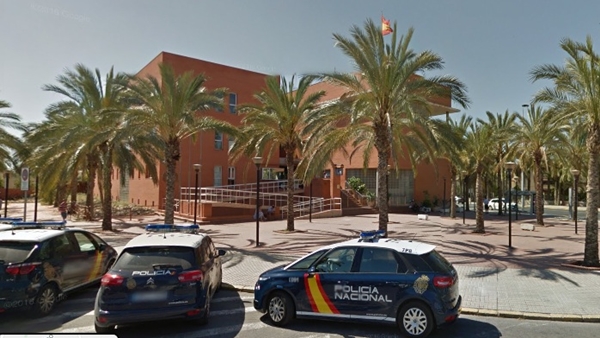 El “pequeño Nicolás de la Vega Baja” se hizo pasar por espía del CNI y por inspector jefe de Policía Nacional