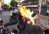 prenden fuego policía México