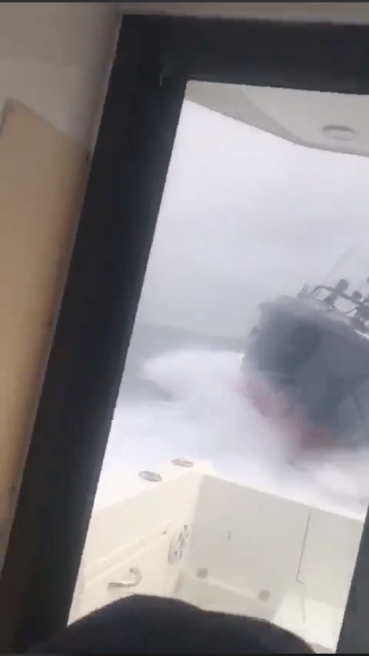 Vídeo| Espectacular persecución e interceptación de una embarcación de narcotraficantes