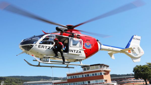 Rescate de una mujer de 60 años herida en el monte Gorbea Ertzainza adventia universidad salamanca