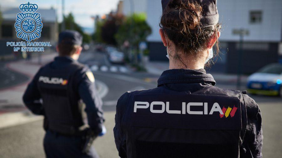 POLICIA-NACIONAL-mujer-femina-h50