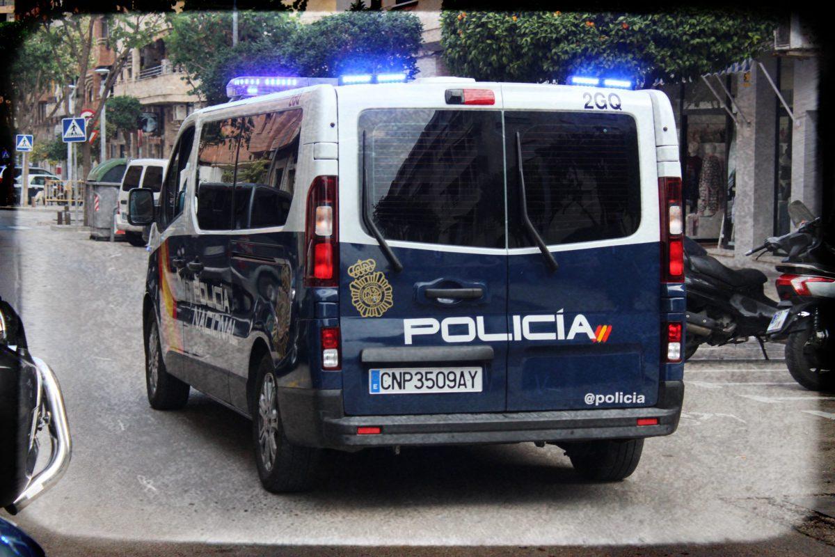 policia-nacional-valencia-furgon-h50