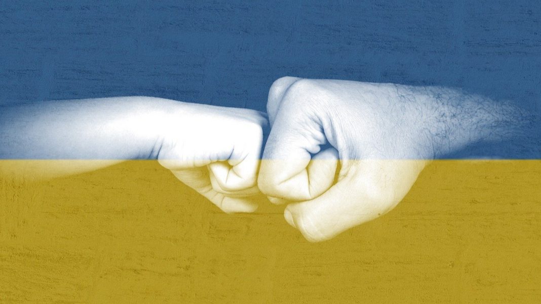 Ucrania-ayuda-bandera