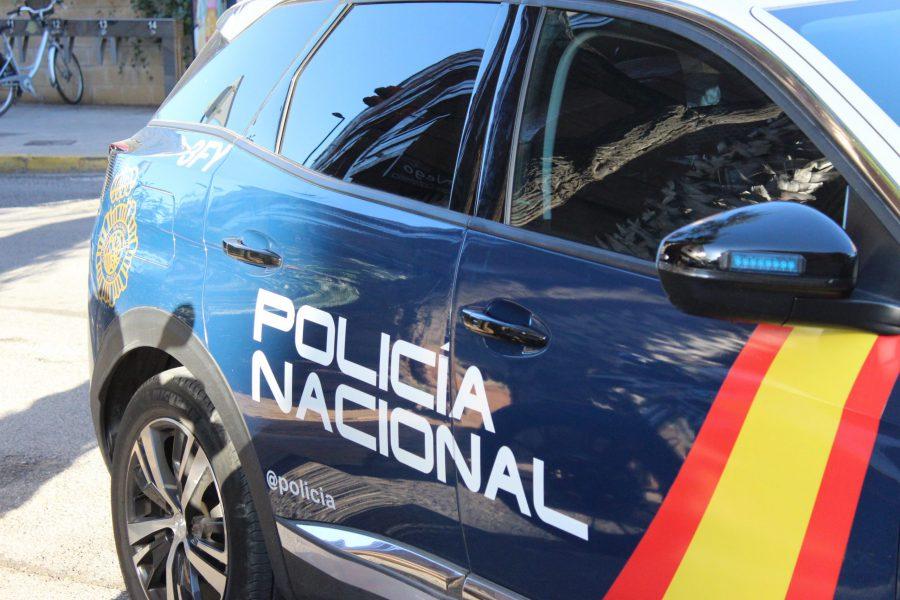 Coche-patrulla-policia-nacional