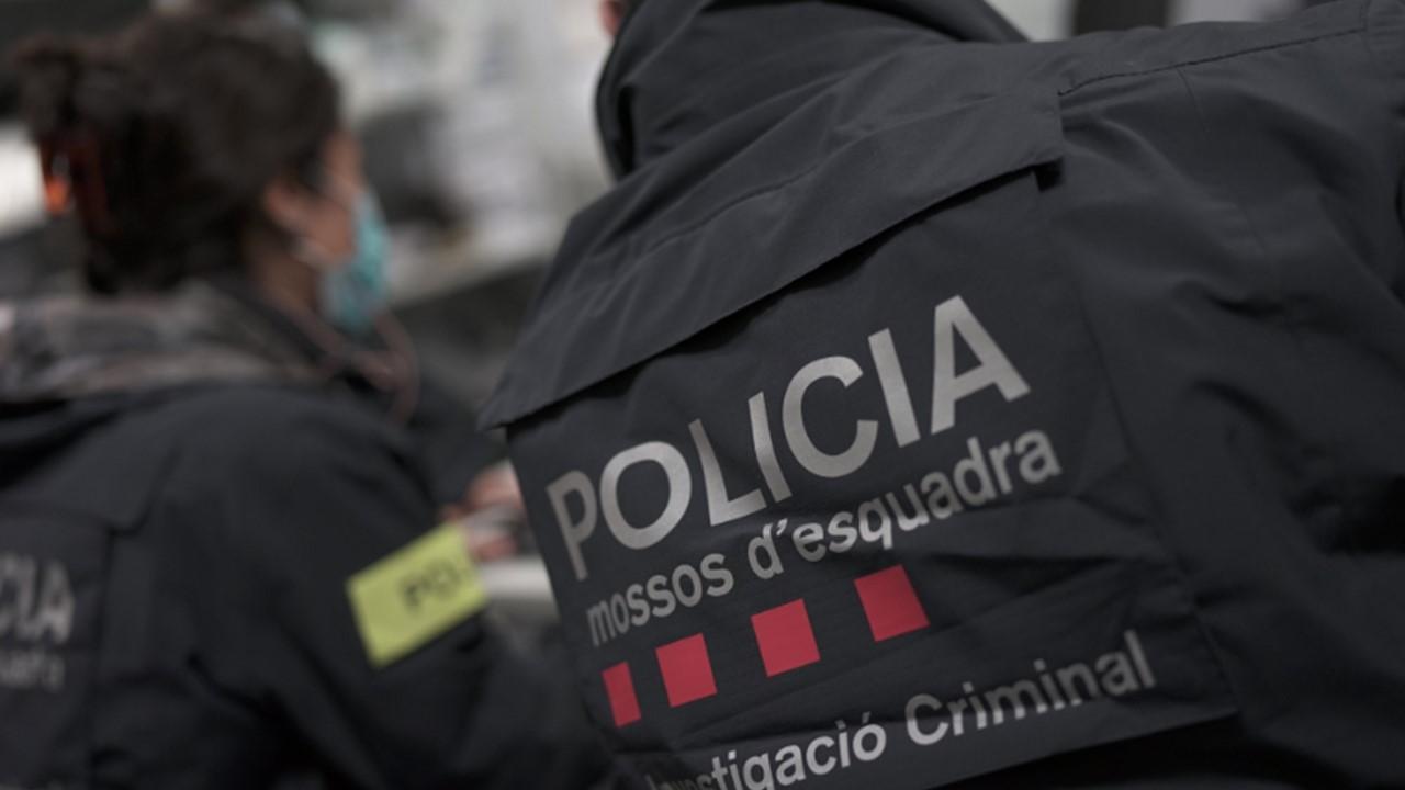 mossos-detenidos-clinica-desvio-material-h50