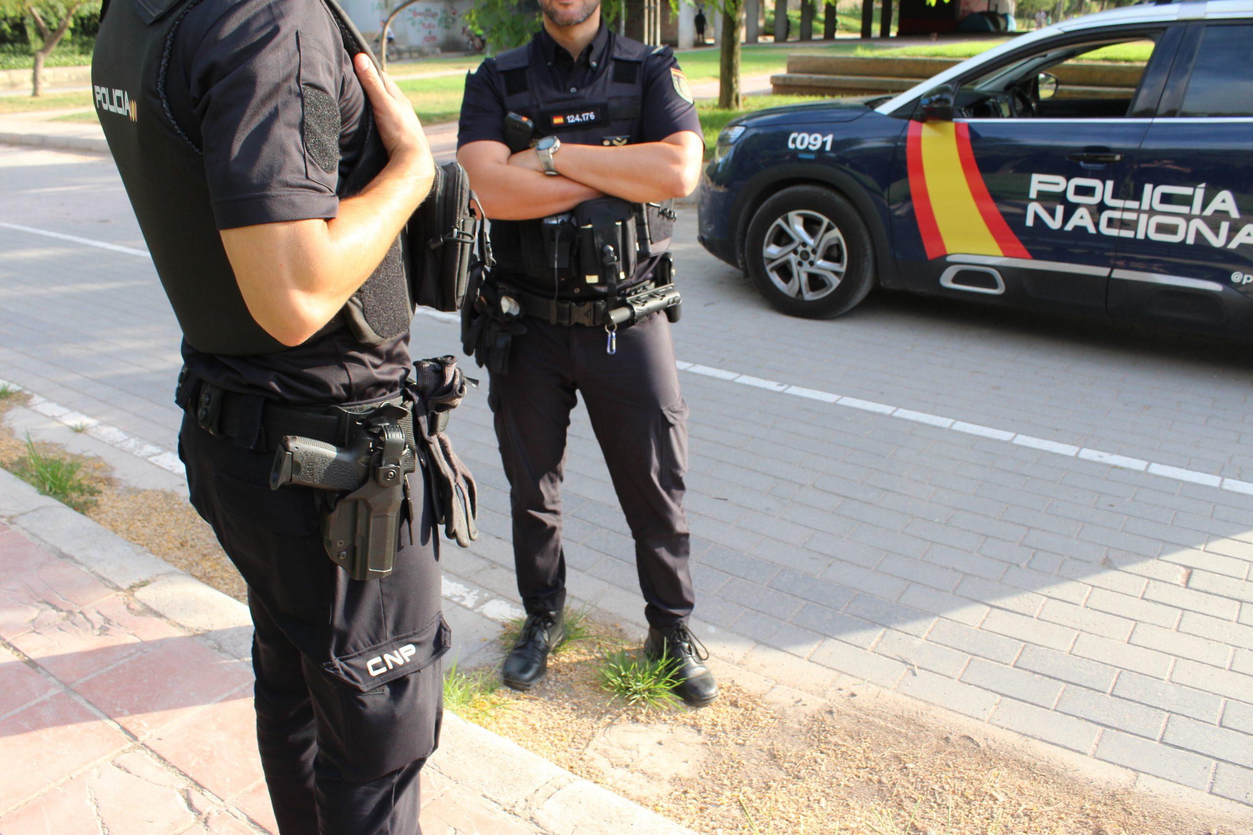 policia-nacional-algemesi-valencia-patrulla-h50