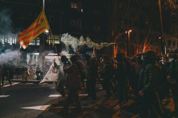 manifestacion-barcelona-referendum-policia-independentismo-h50