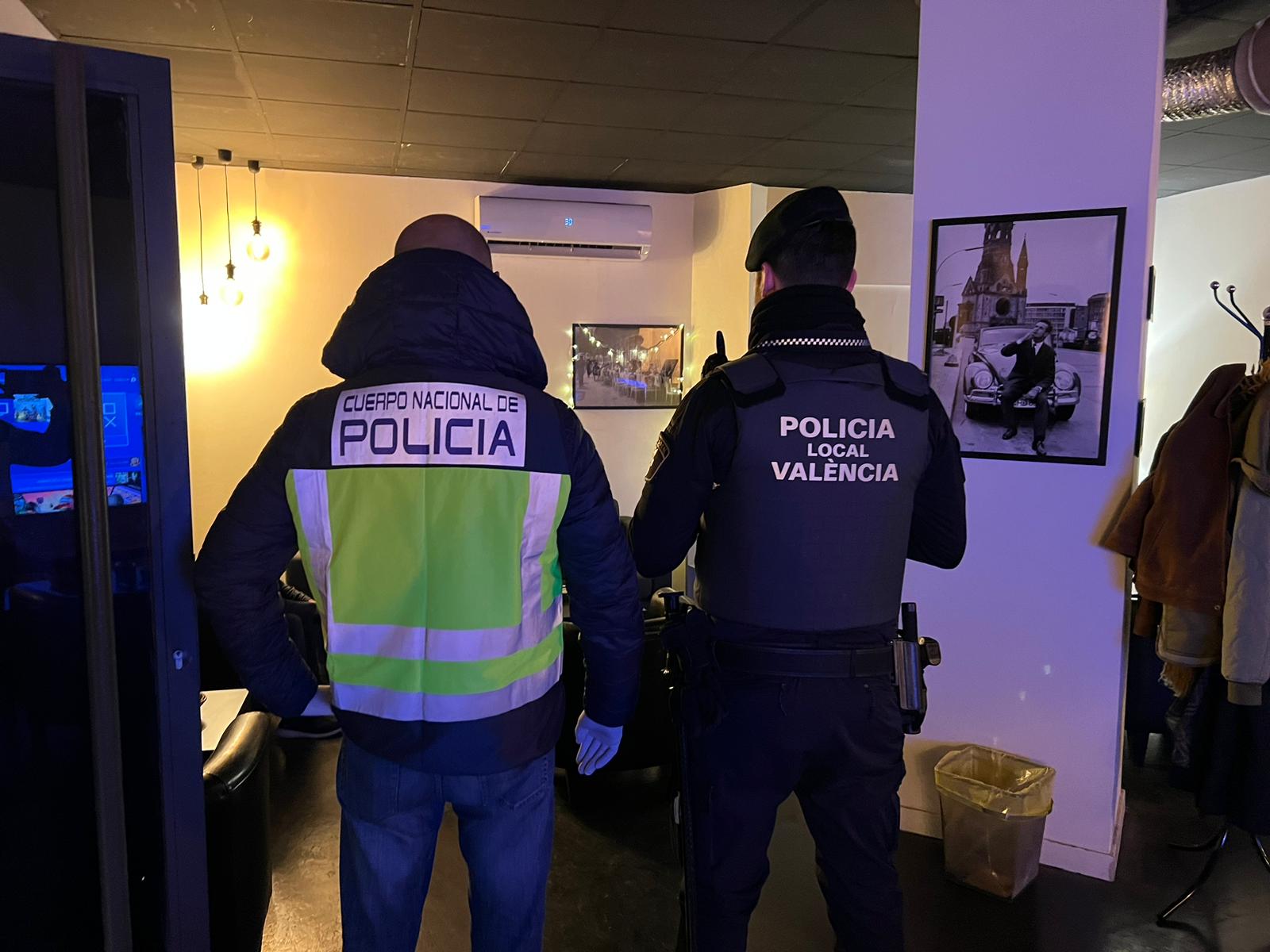 policia-valencia-asociación-cannabica-h50