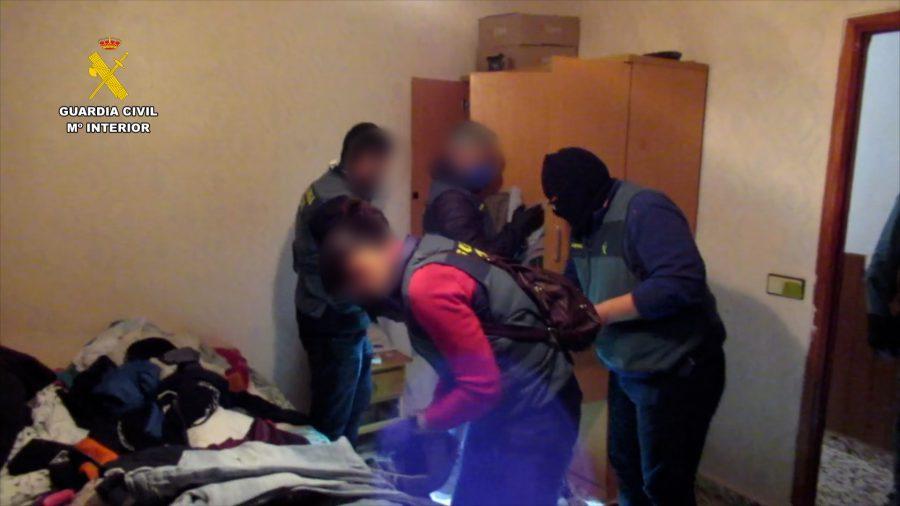 Desarticulada una organización criminal relacionada con una treintena de robos en comercios y viviendas en Murcia