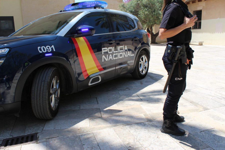 Como reyes: detenidos dos argelinos por cobrar 140.000 euros españoles en ayudas desde Francia