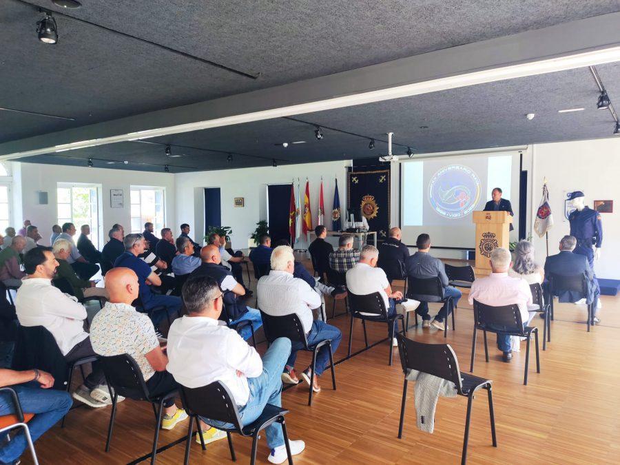 La Policía Nacional celebra el 30º aniversario de la creación de la Unidad de Intervención Policial en Vigo