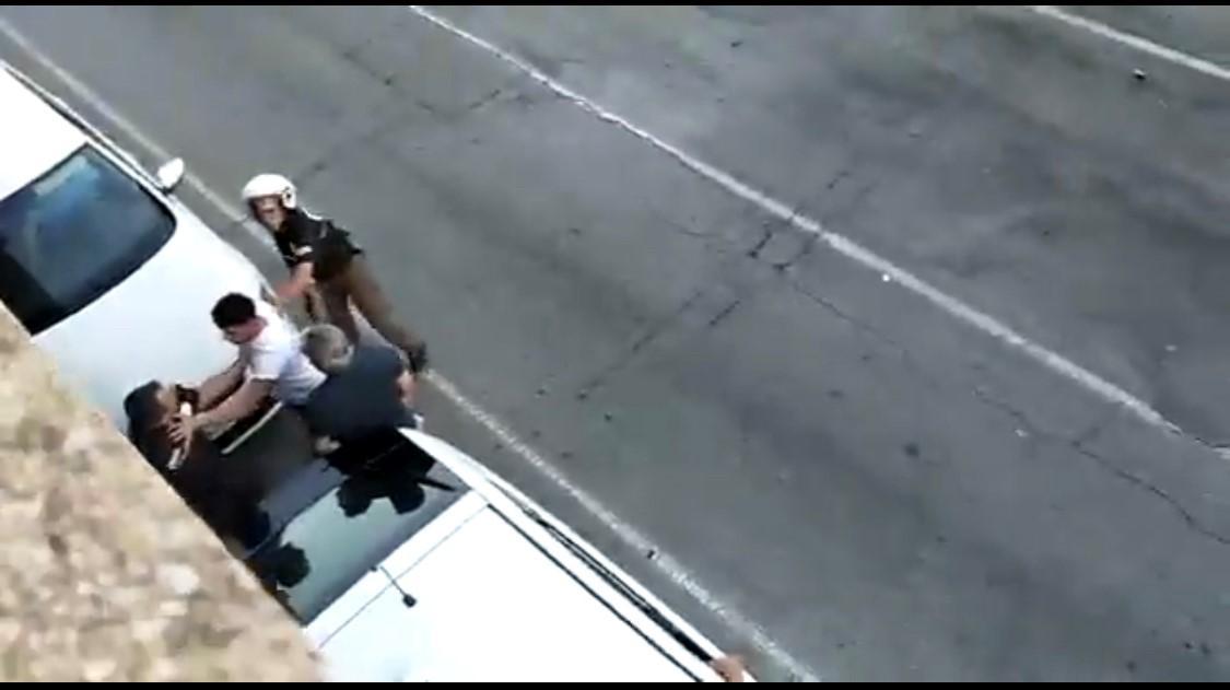 Vídeos de la brutal agresión a un vigilante de seguridad en Cádiz
