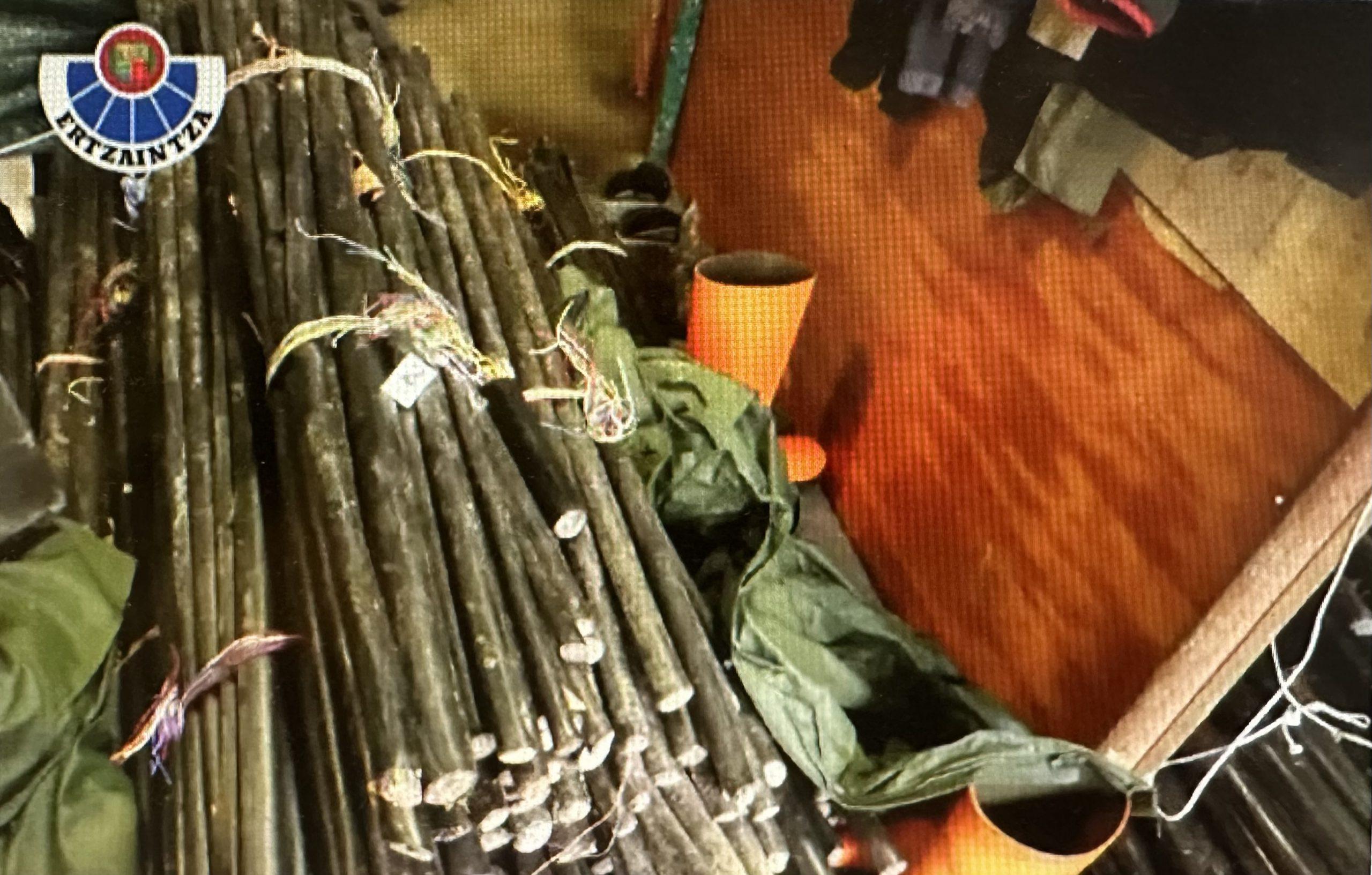 Incautados en Gernika una escopeta, 800 kilos de cable robado y 600 gramos de metanfetamina