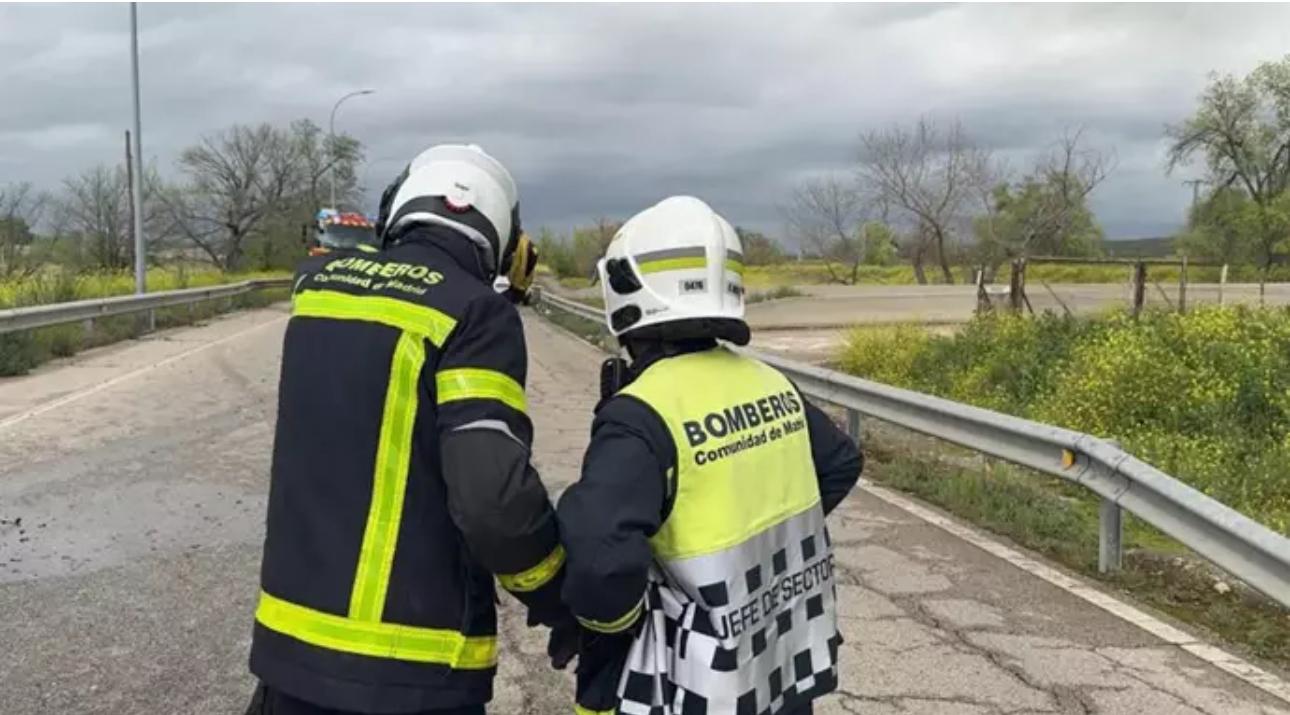 Tres heridos, dos de ellos graves, tras una dura colisión frontal en Aranjuez