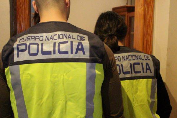 La Policía Nacional desarticula un grupo criminal itinerante especializado en hurtar grandes cantidades de dinero en entidades bancarias