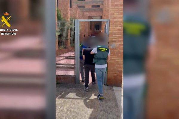 Colocan cámaras ocultas en un hotel de Lugo y en un aseo de una farmacia y acabaron detenidos