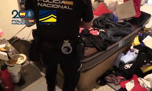 Desmantelada una organización criminal especializada en el tráfico ilícito de migrantes sirios y argelinos