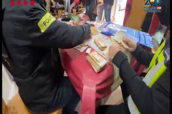 Desarticulada una organización criminal dedicada a la explotación de seres humanos para trabajar en plantaciones de marihuana
