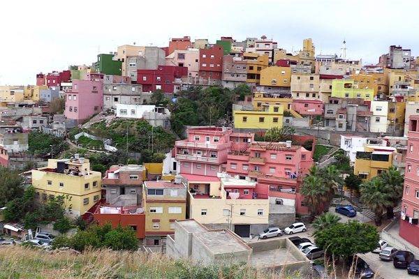 La favela de Ceuta: drogas, tiros y omertá